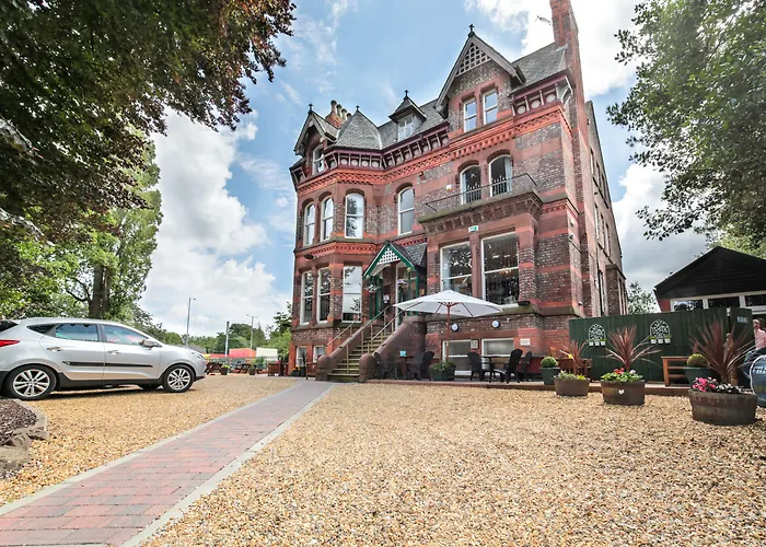 Sefton ParkAirport Hotel